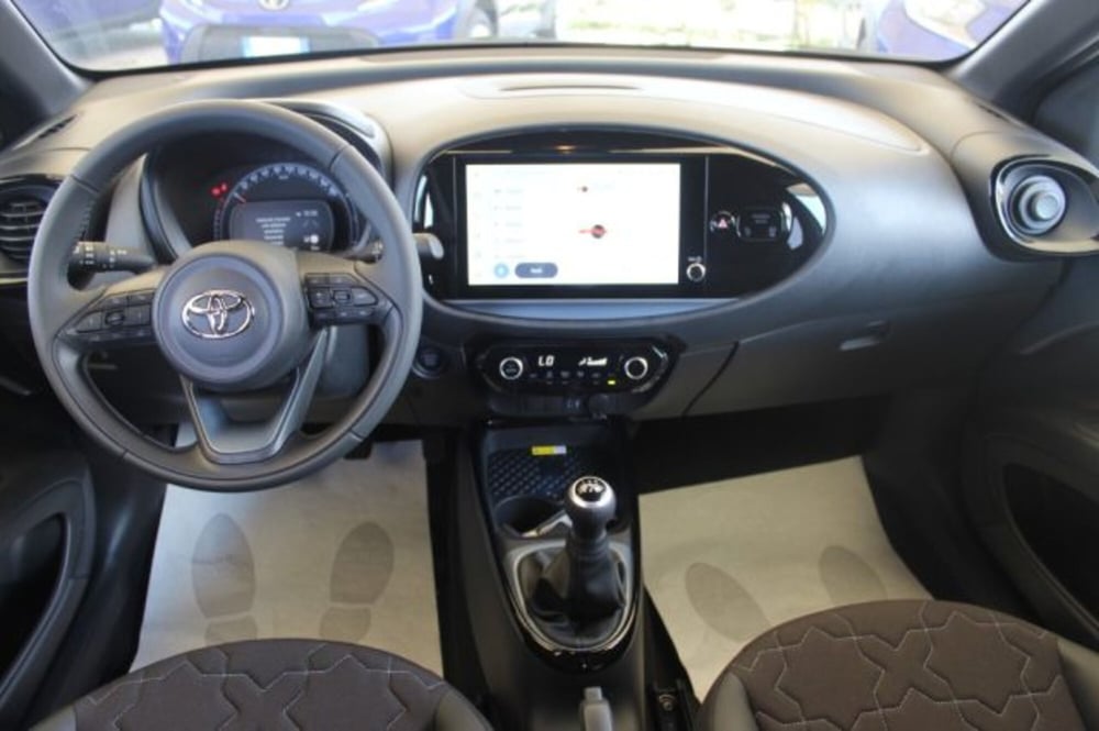 Toyota Aygo X nuova a Roma (11)