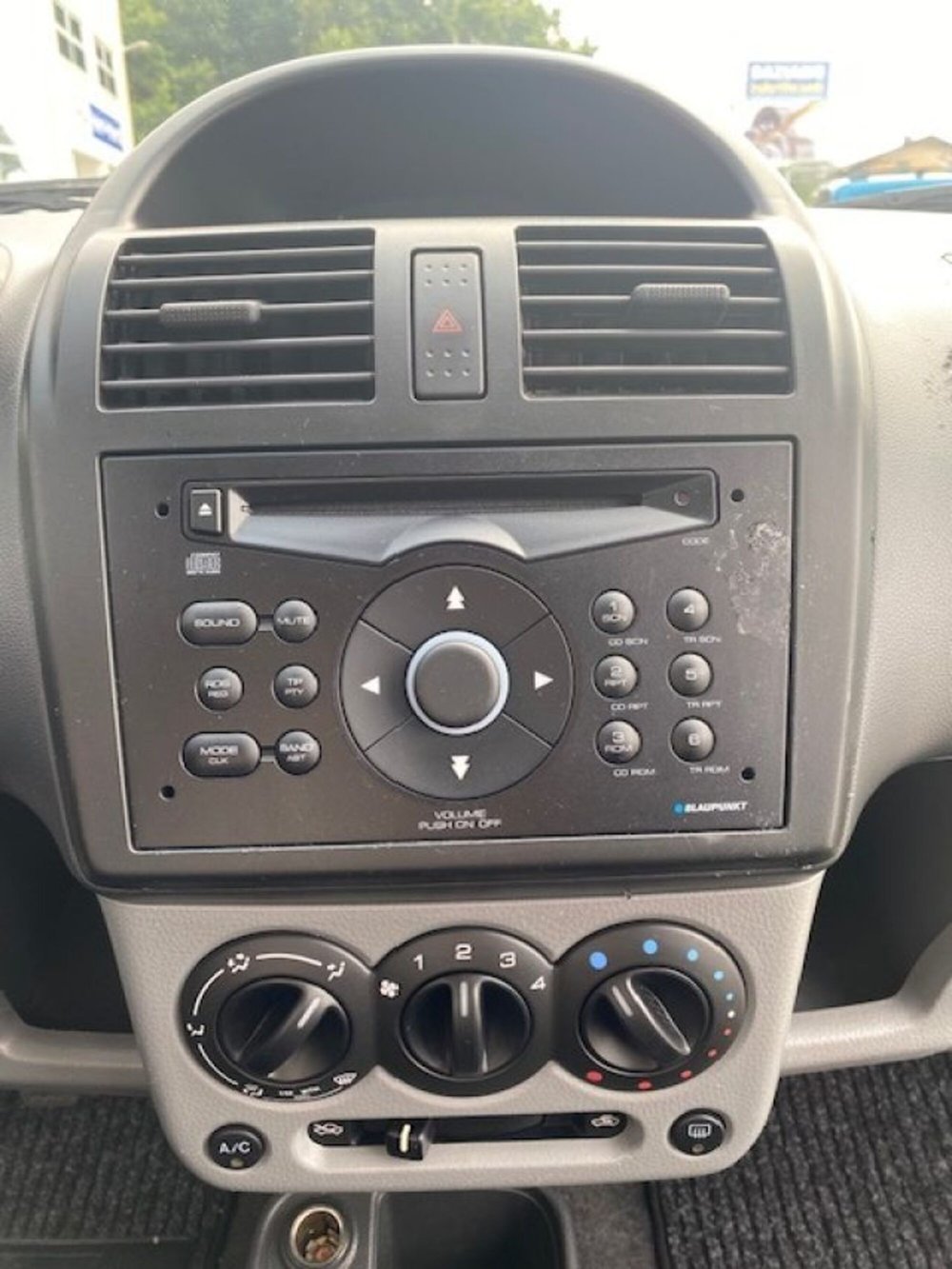 Suzuki Ignis usata a Cuneo (10)