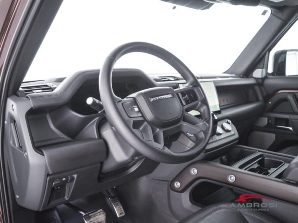 Land Rover Defender usata a Perugia (13)
