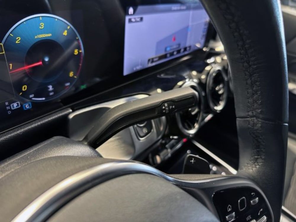 Mercedes-Benz GLB usata a Modena (9)