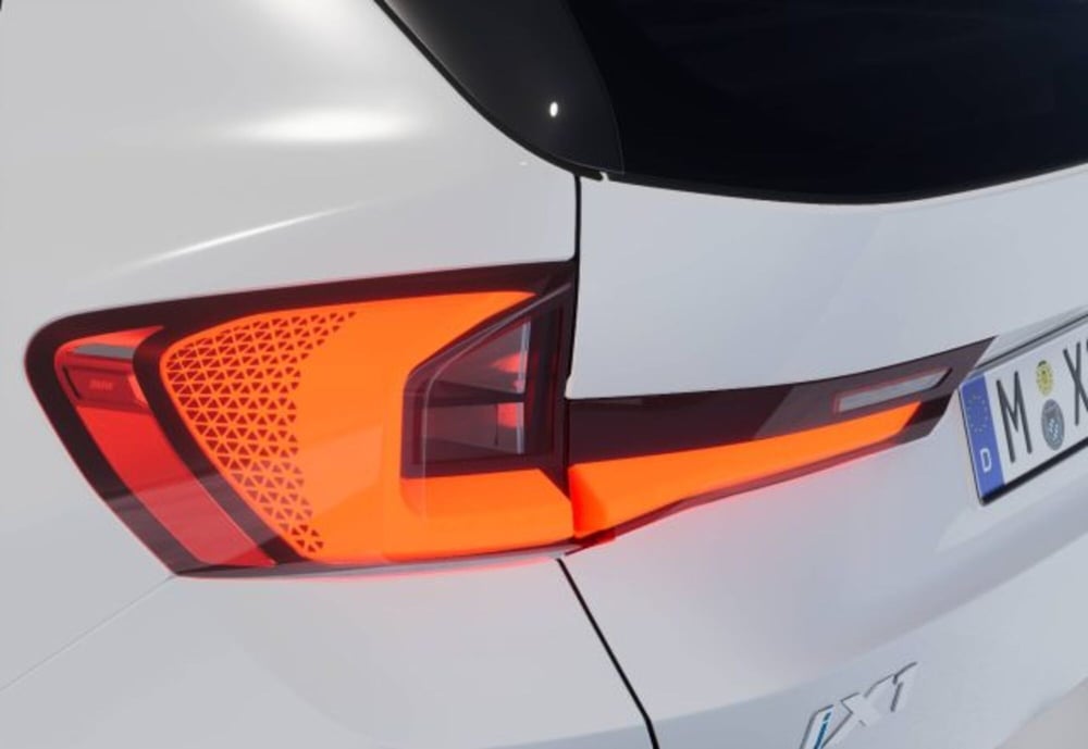 BMW iX1 nuova a Modena (9)