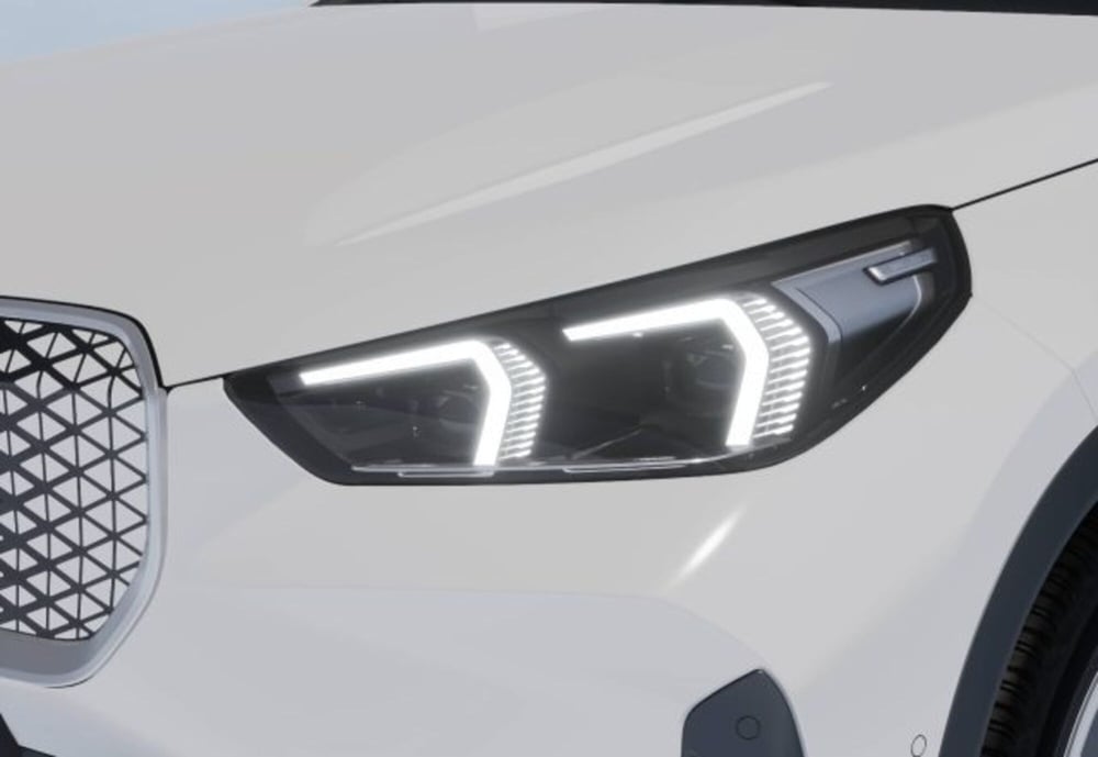 BMW iX1 nuova a Modena (7)