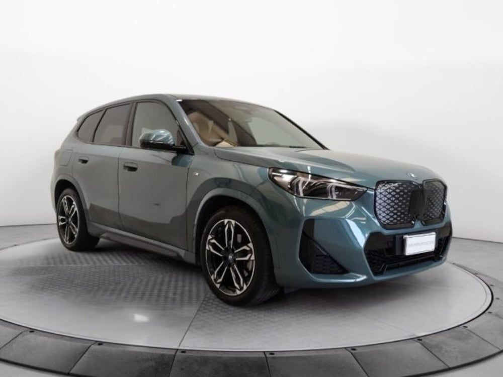 BMW iX1 usata a Modena (16)