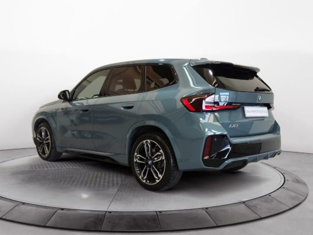 BMW iX1 usata a Modena (18)