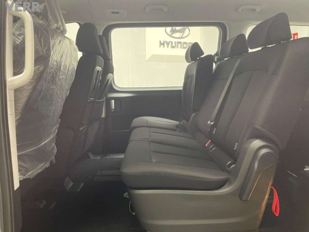 Hyundai Staria nuova a Milano (8)