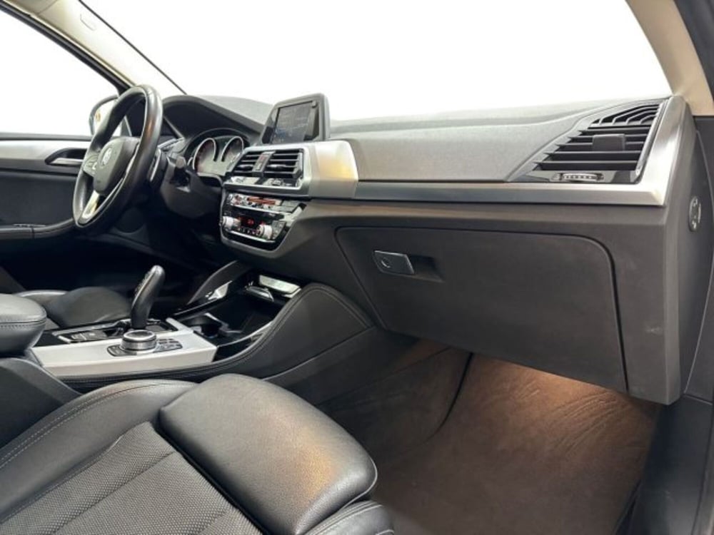 BMW X4 usata a Catania (9)