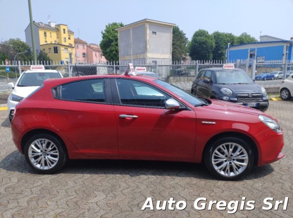 Alfa Romeo Giulietta usata a Milano (6)