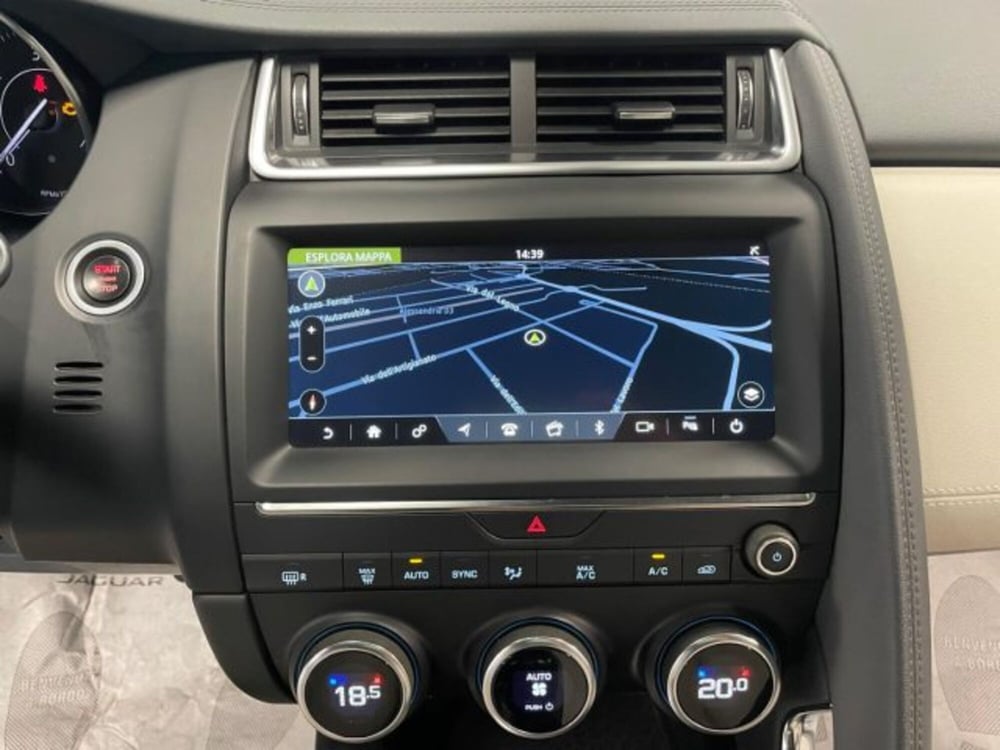 Jaguar E-Pace usata a Cuneo (10)