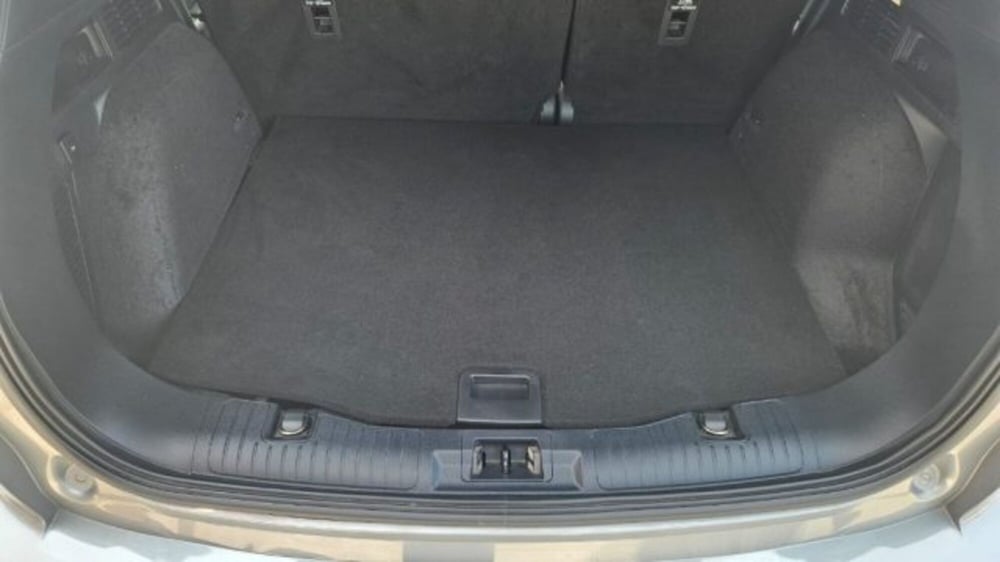 Ford Kuga usata a Lucca (19)