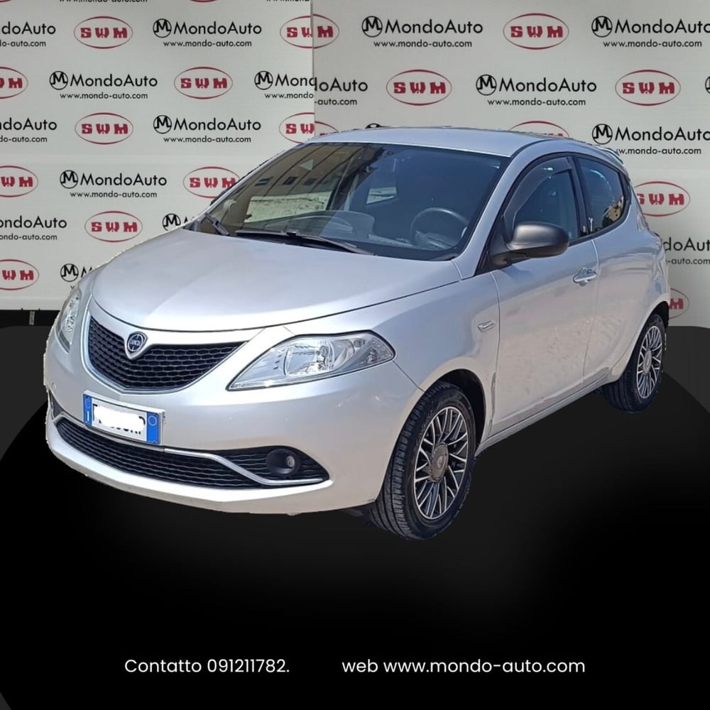 Lancia Ypsilon usata a Palermo