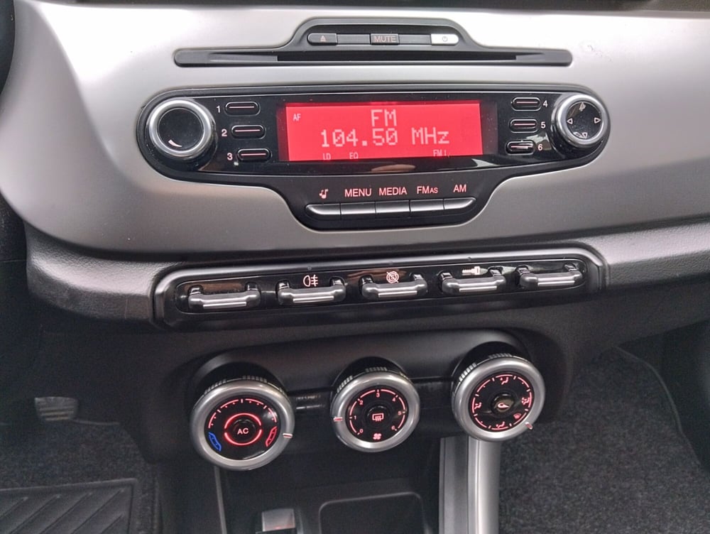 Alfa Romeo Giulietta usata a Asti (11)