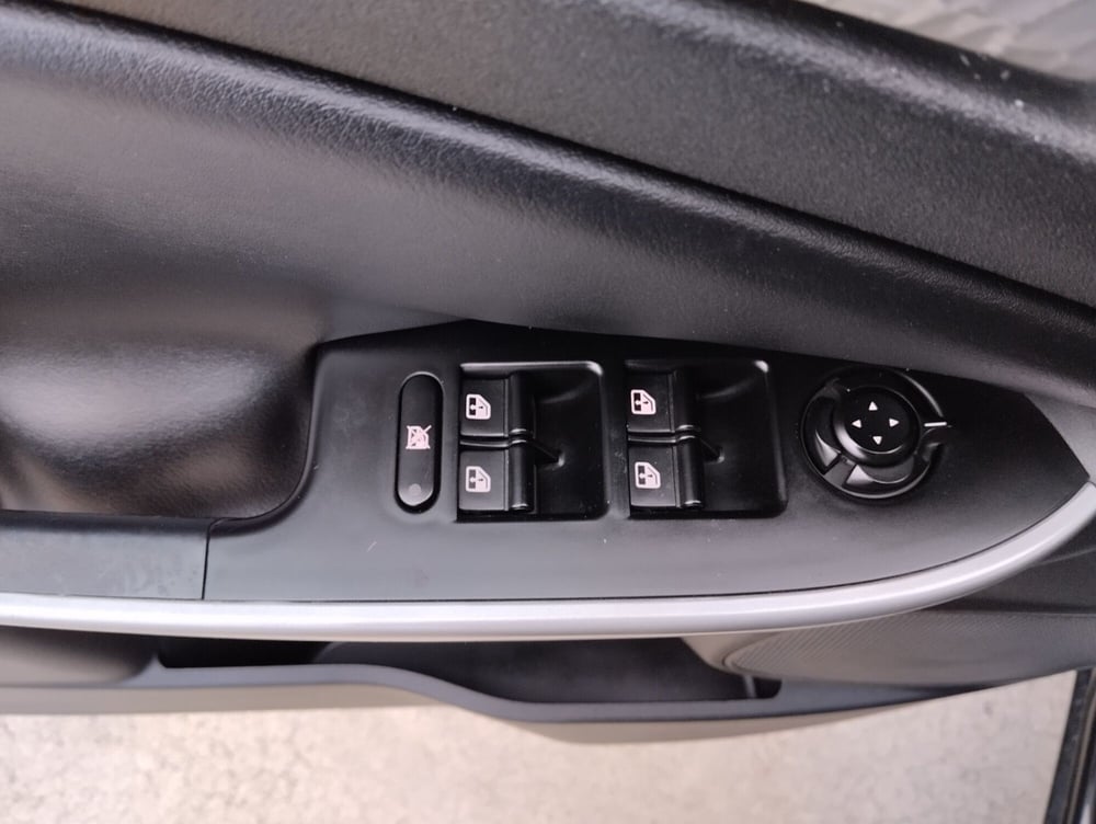 Alfa Romeo Giulietta usata a Asti (14)