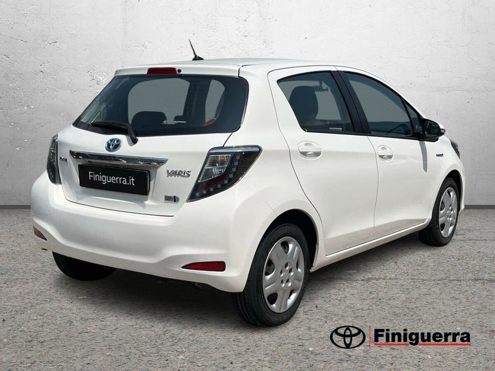 Toyota Yaris usata a Sondrio (4)