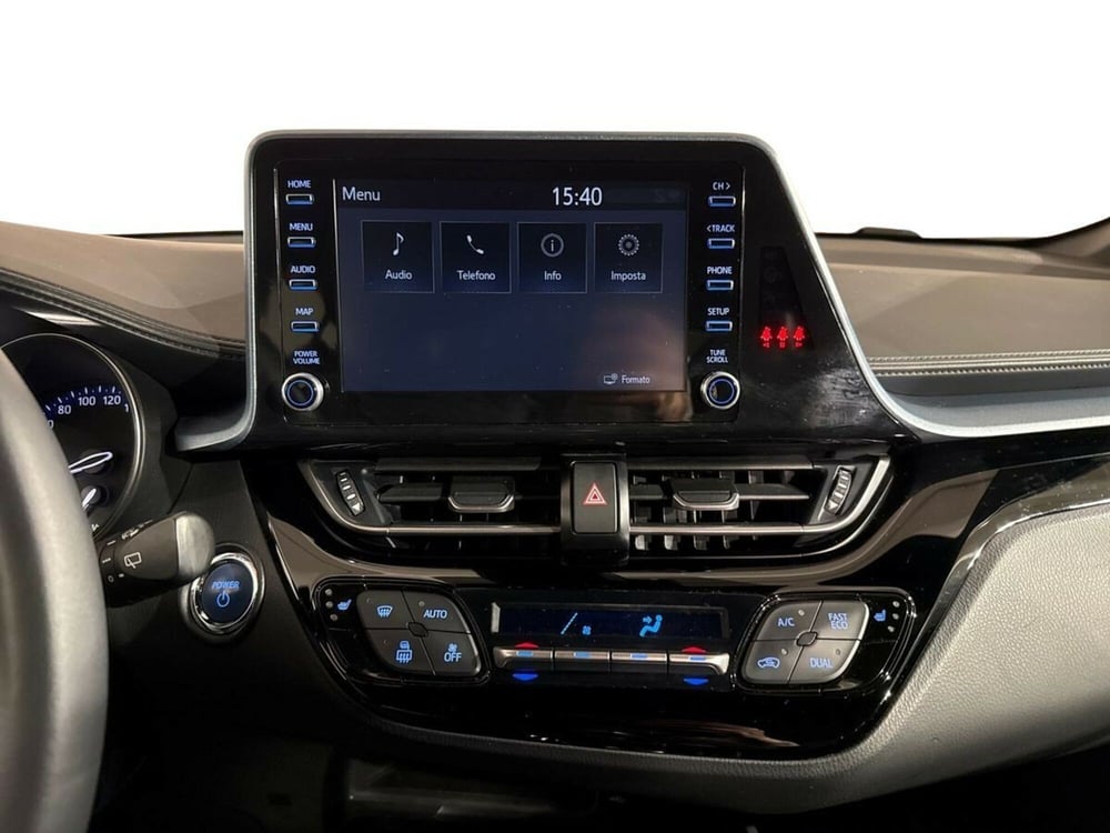 Toyota Toyota C-HR usata a Lecco (12)