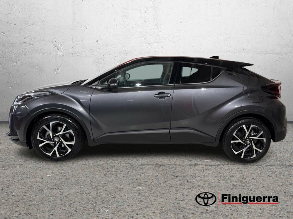 Toyota Toyota C-HR usata a Lecco (7)