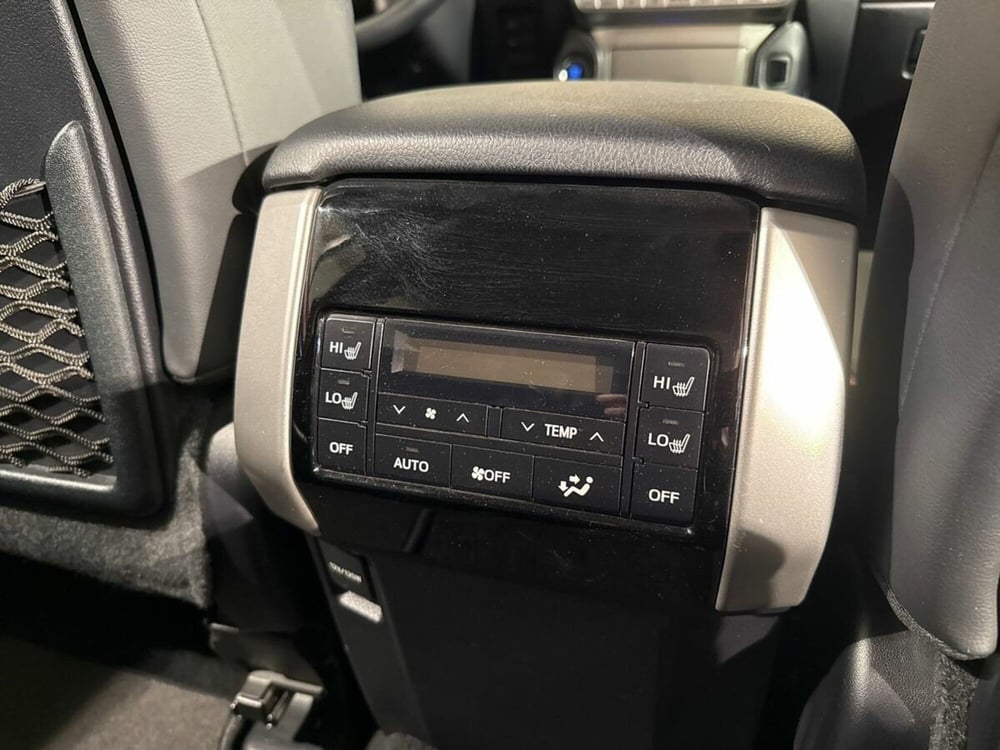 Toyota Land Cruiser usata a Lecco (13)