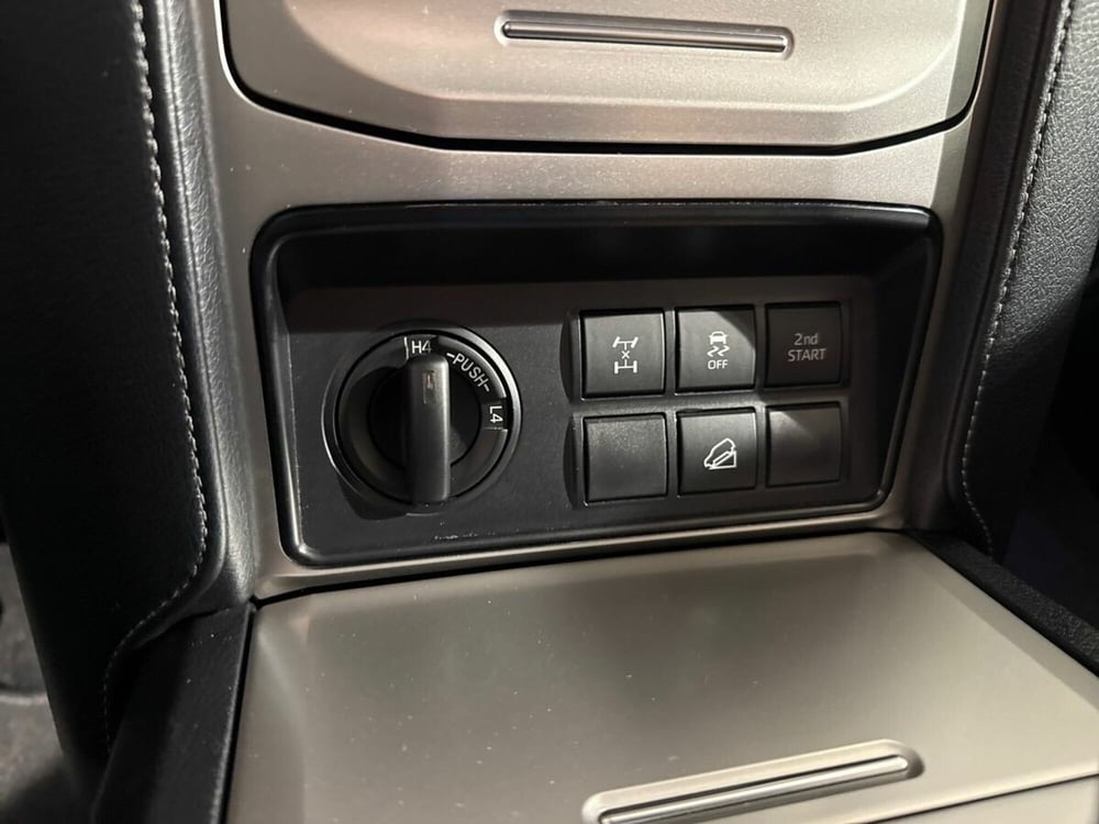 Toyota Land Cruiser usata a Lecco (15)