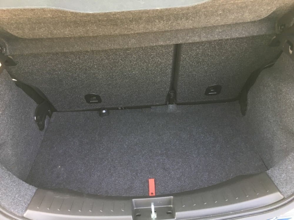 Lancia Ypsilon usata a Lecco (12)