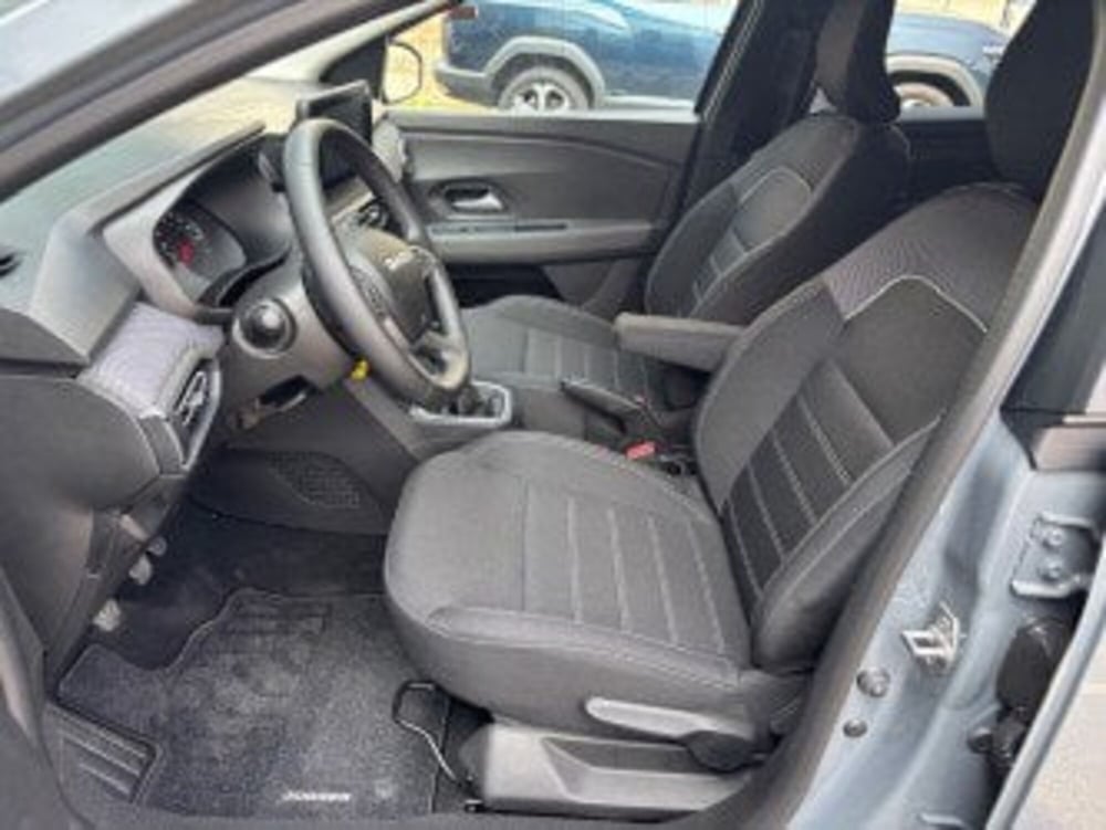 Dacia Jogger usata a Bergamo (11)