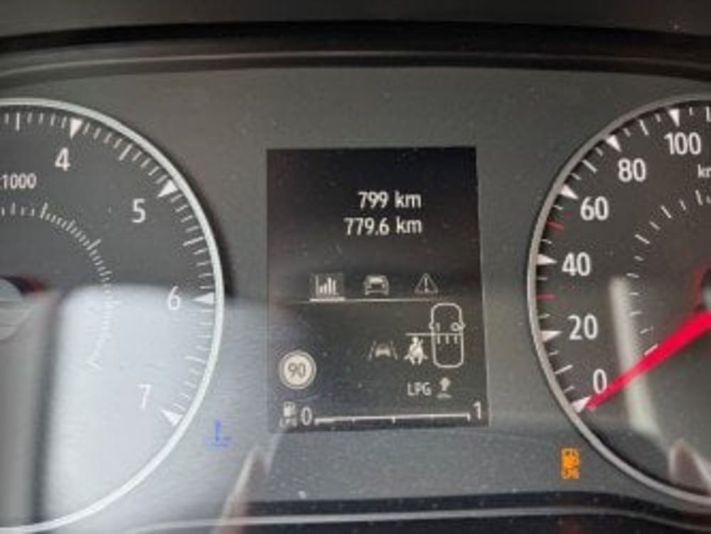 Dacia Jogger usata a Bergamo (14)