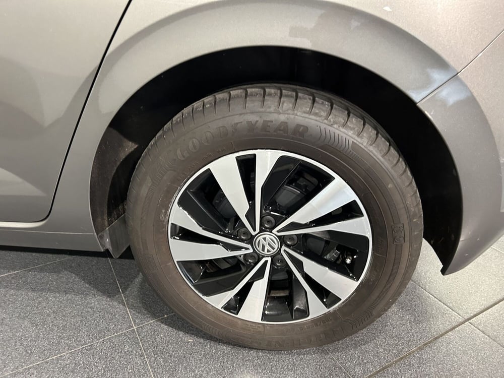 Volkswagen Polo usata a Milano (7)
