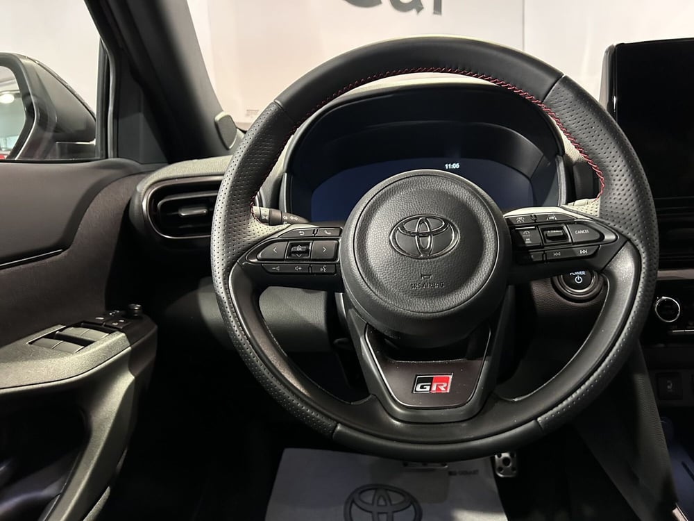 Toyota Yaris Cross usata a Milano (8)
