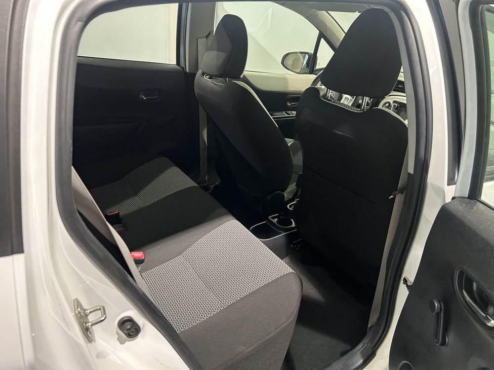 Toyota Yaris usata a Milano (14)
