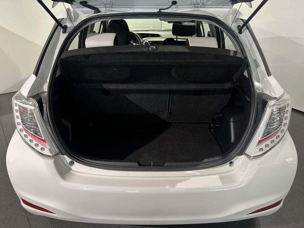 Toyota Yaris usata a Milano (6)