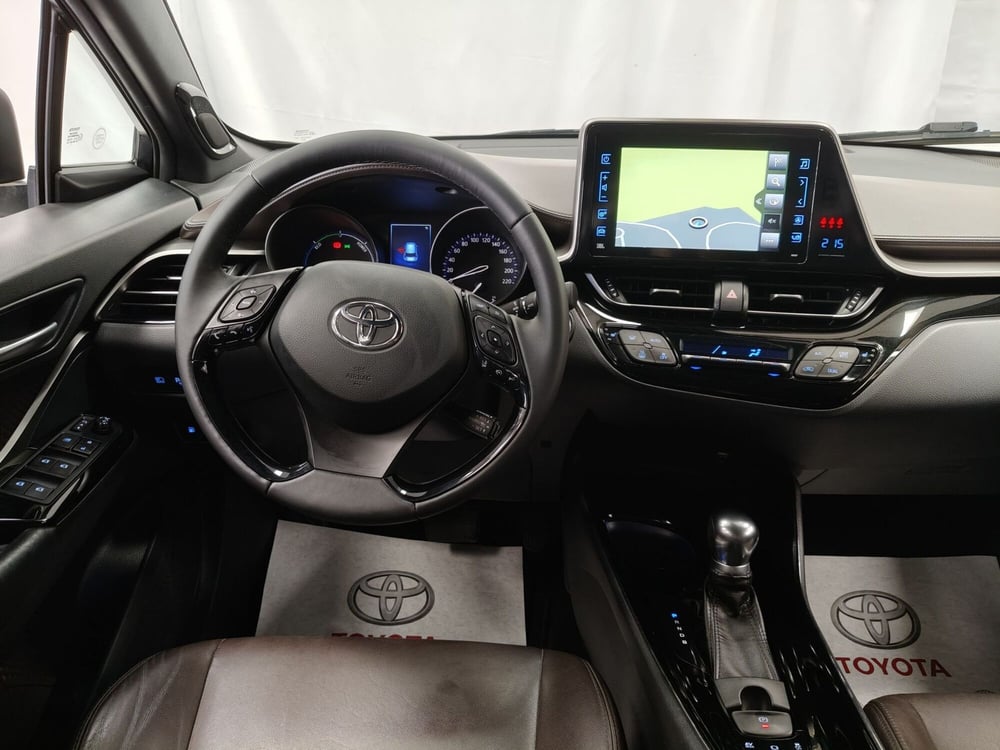 Toyota Toyota C-HR usata a Roma (10)