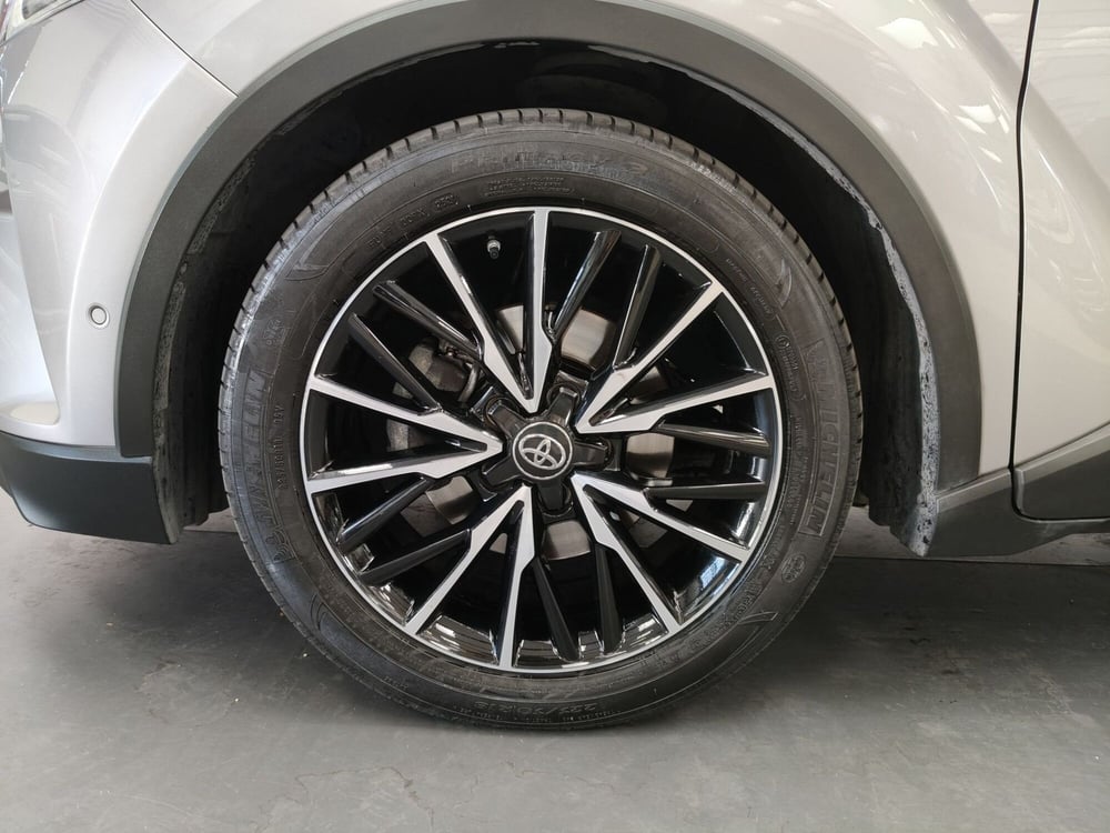 Toyota Toyota C-HR usata a Roma (19)