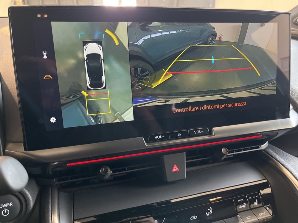 Toyota Toyota C-HR usata a Bologna (17)