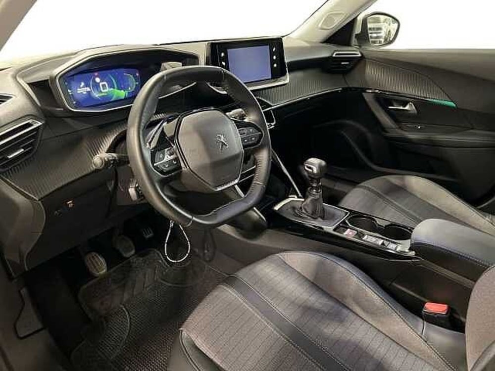 Peugeot 2008 usata a Napoli (12)