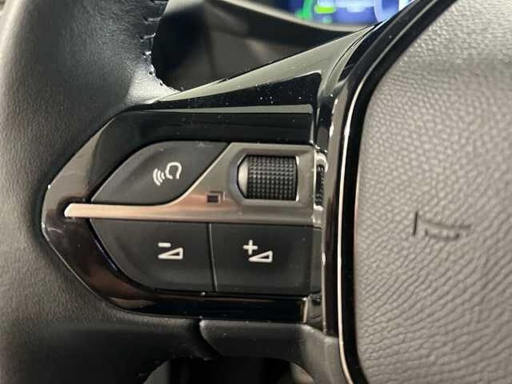 Peugeot 2008 usata a Napoli (16)