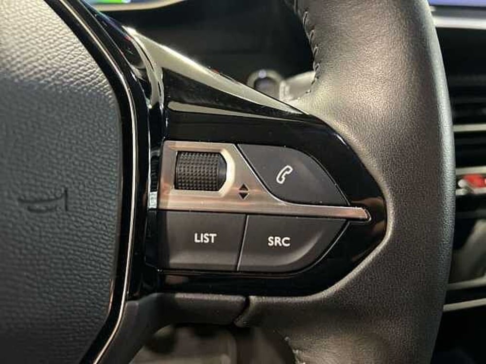 Peugeot 2008 usata a Napoli (17)