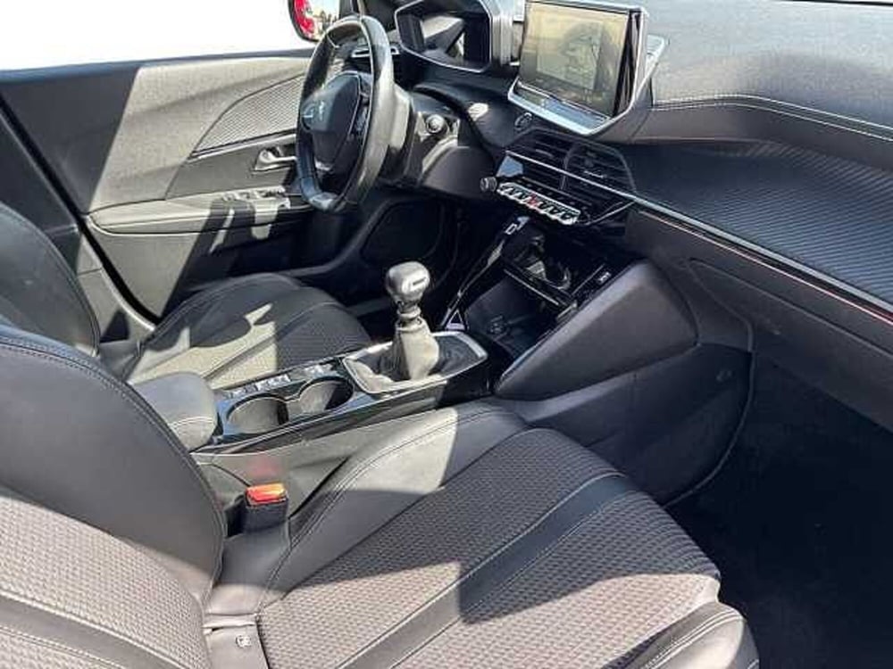 Peugeot 2008 usata a Napoli (15)