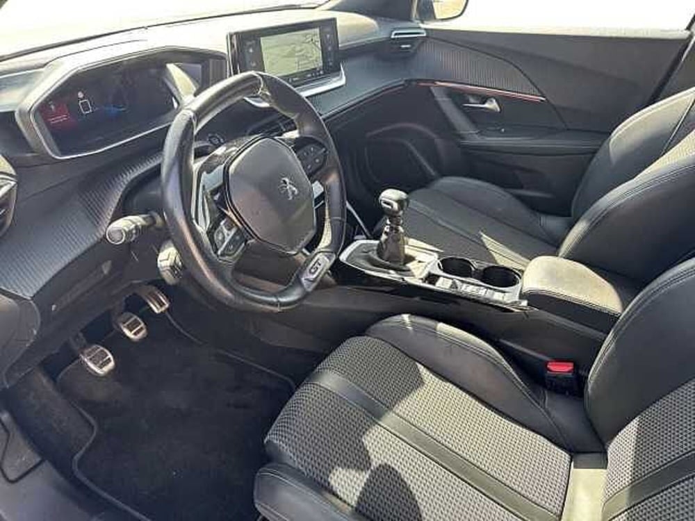 Peugeot 2008 usata a Napoli (9)