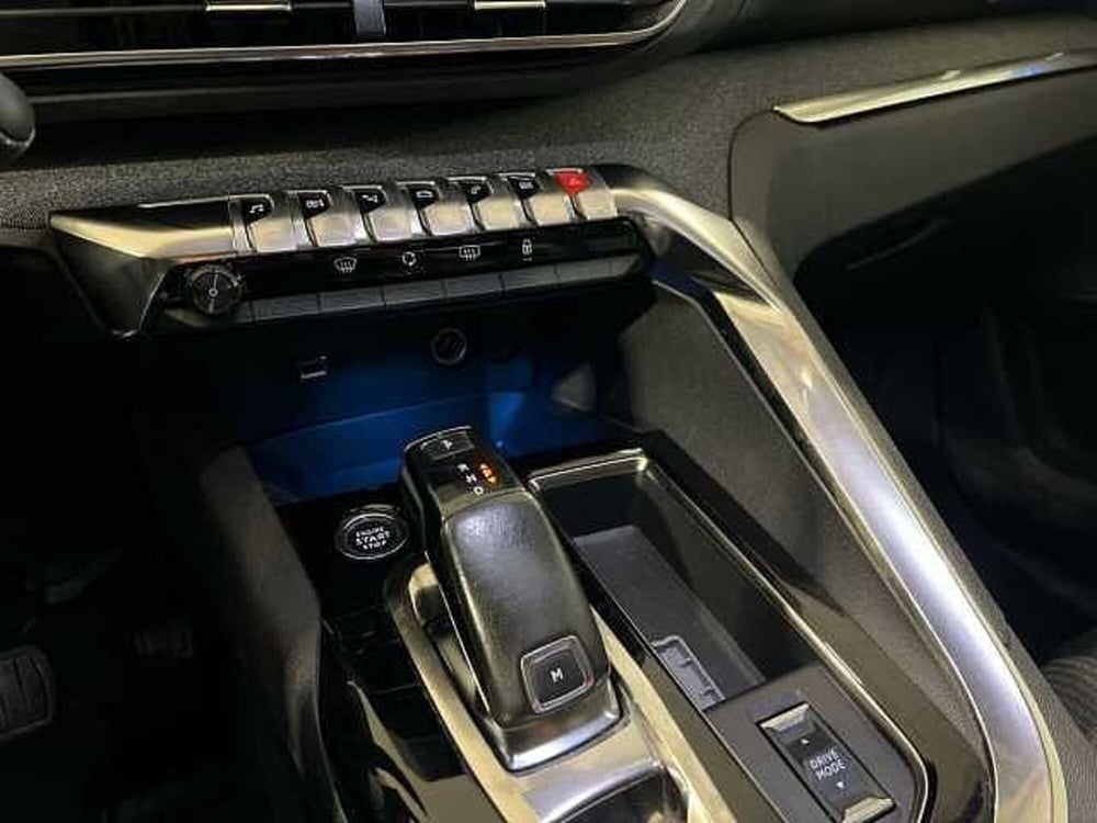 Peugeot 3008 usata a Napoli (19)