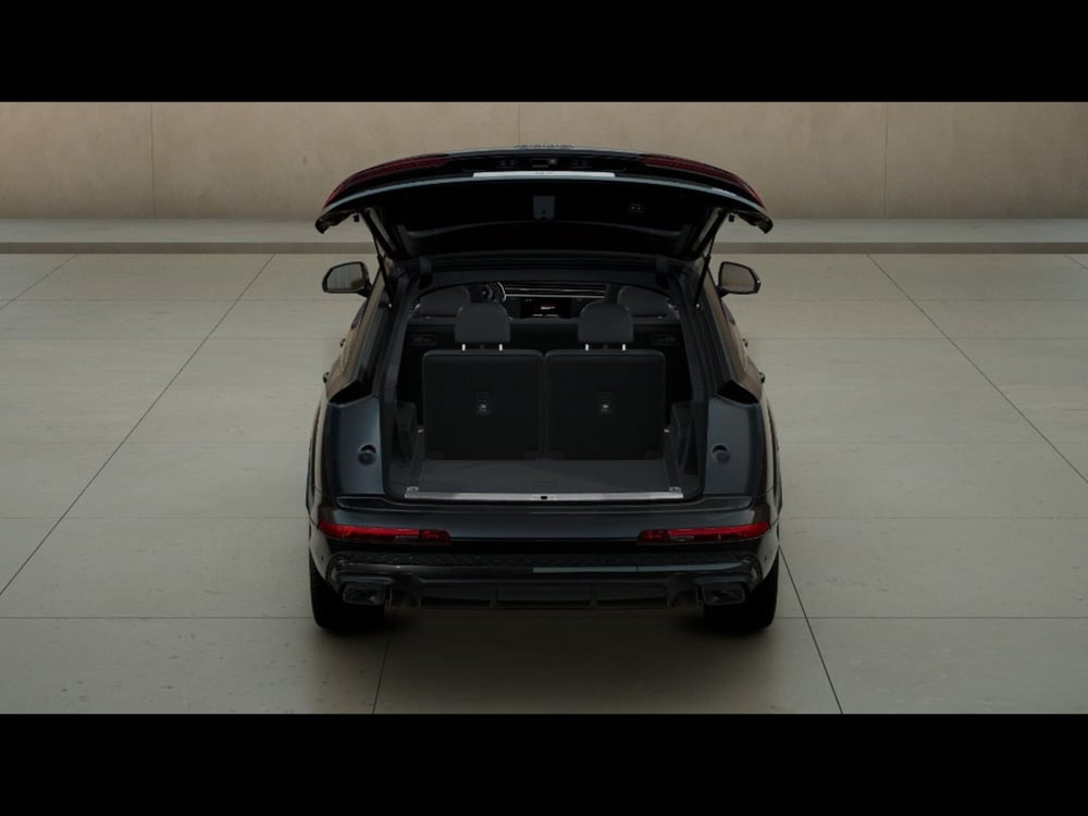 Audi Q7 nuova a Livorno (5)