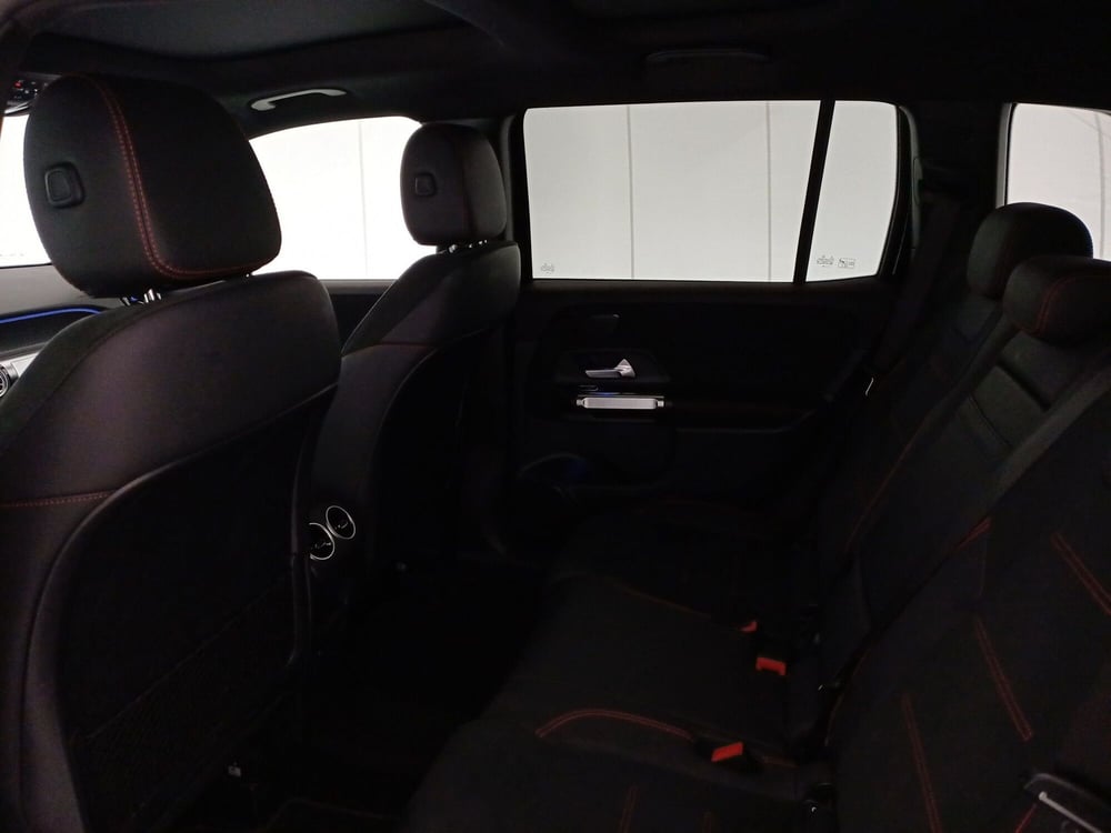Mercedes-Benz GLB usata a Bari (8)
