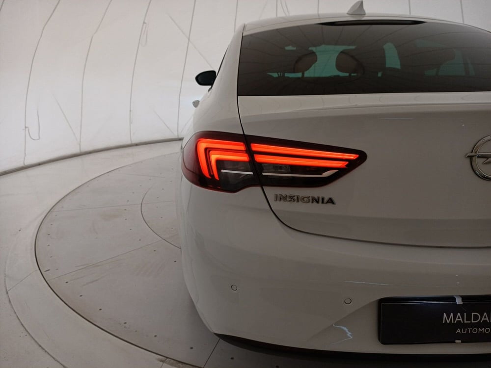 Opel Insignia usata a Bari (11)