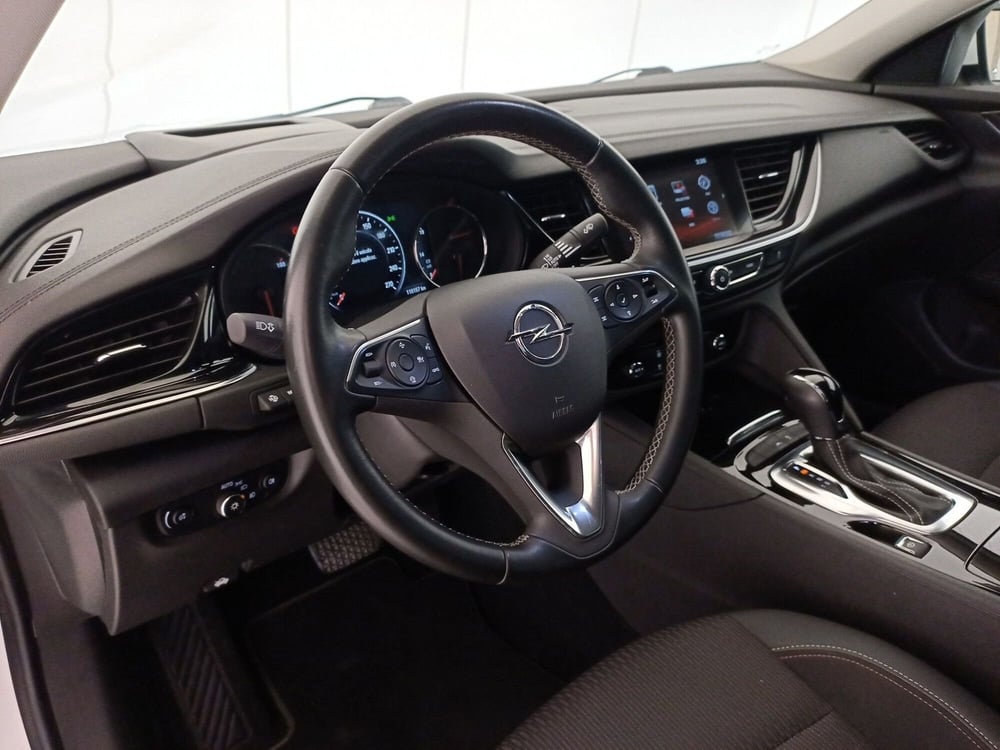 Opel Insignia usata a Bari (5)