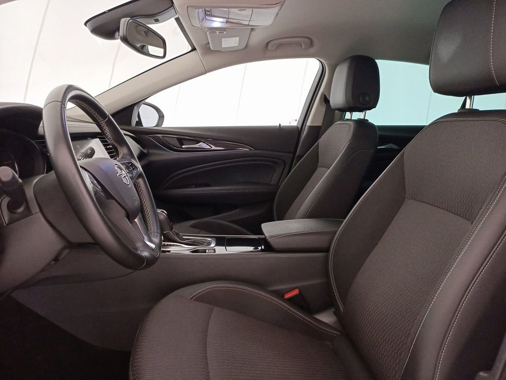 Opel Insignia usata a Bari (6)