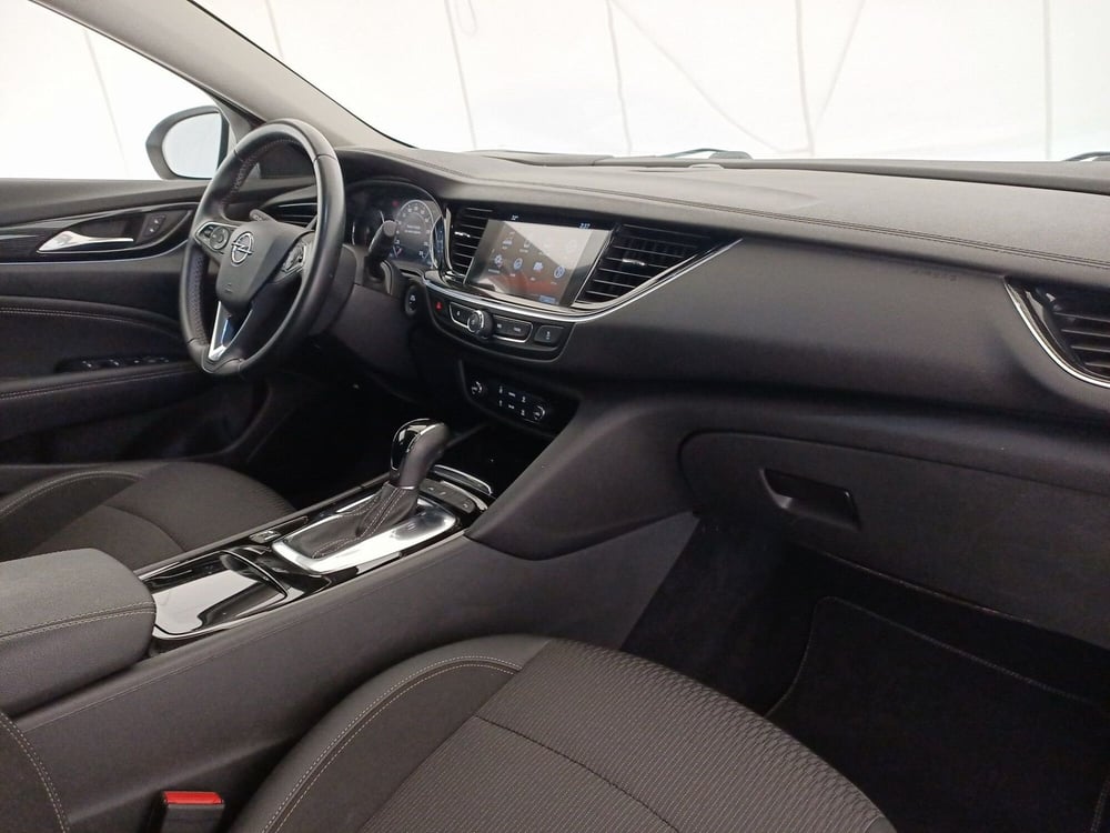 Opel Insignia usata a Bari (7)