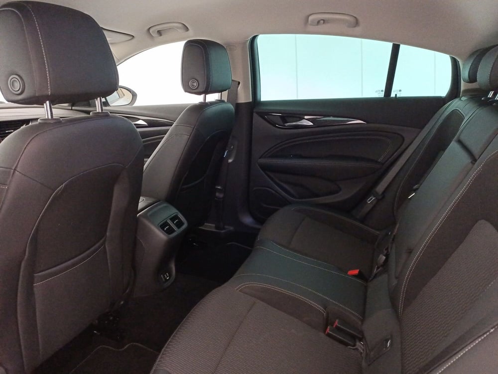 Opel Insignia usata a Bari (8)