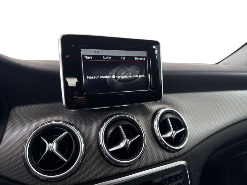 Mercedes-Benz GLA SUV usata a Rimini (15)
