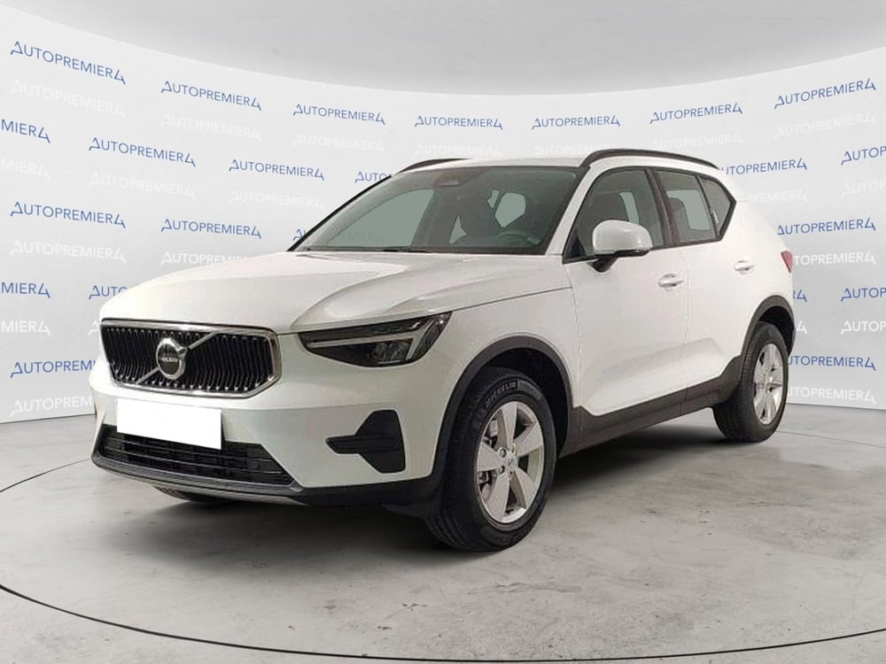 Volvo XC40 nuova a Como