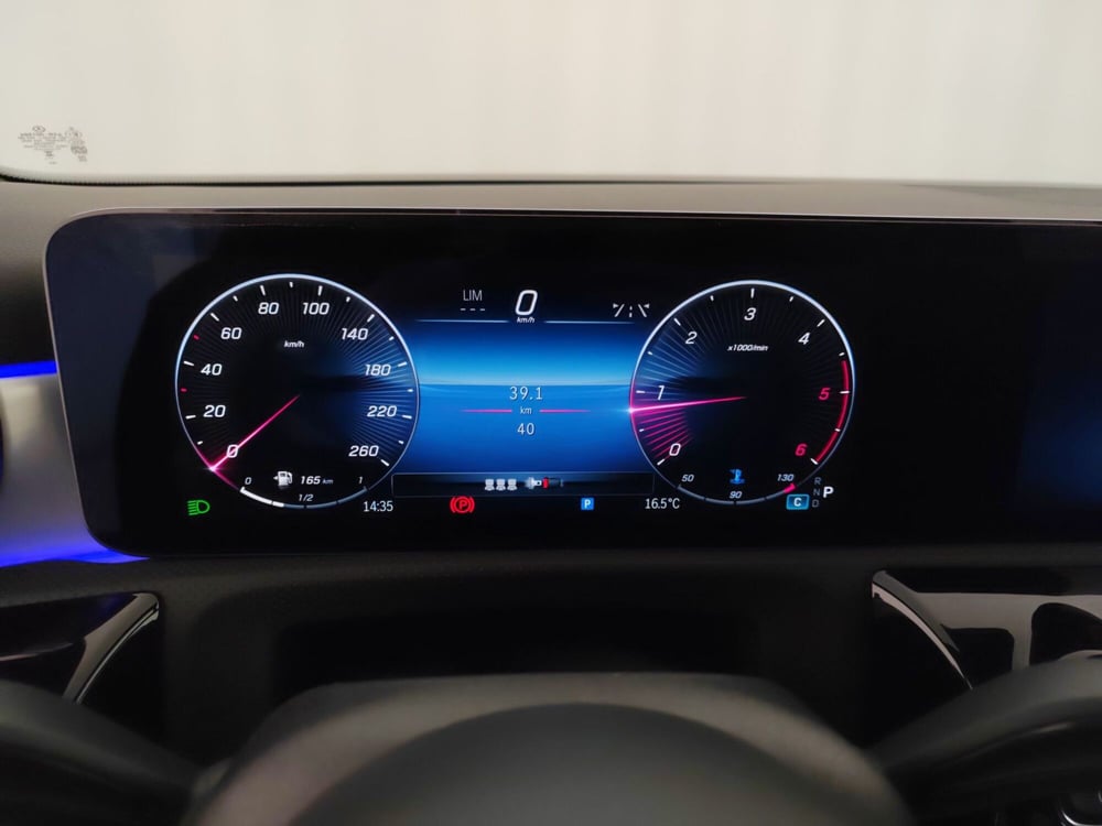 Mercedes-Benz Classe A nuova a Bologna (12)