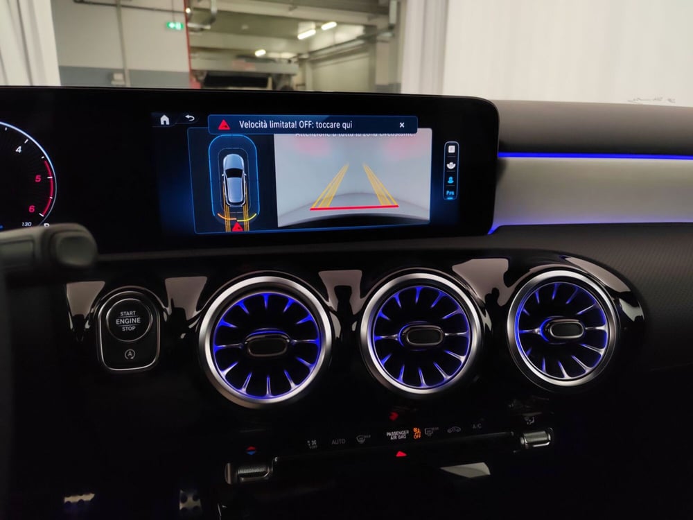 Mercedes-Benz Classe A nuova a Bologna (15)