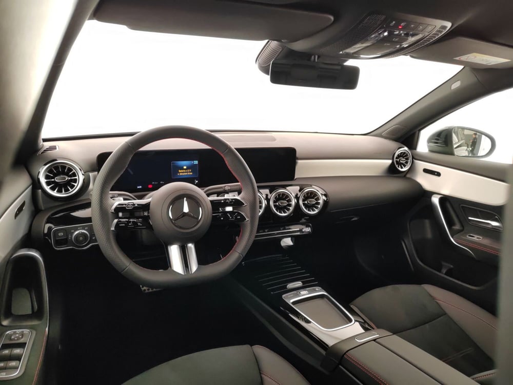 Mercedes-Benz Classe A nuova a Bologna (4)