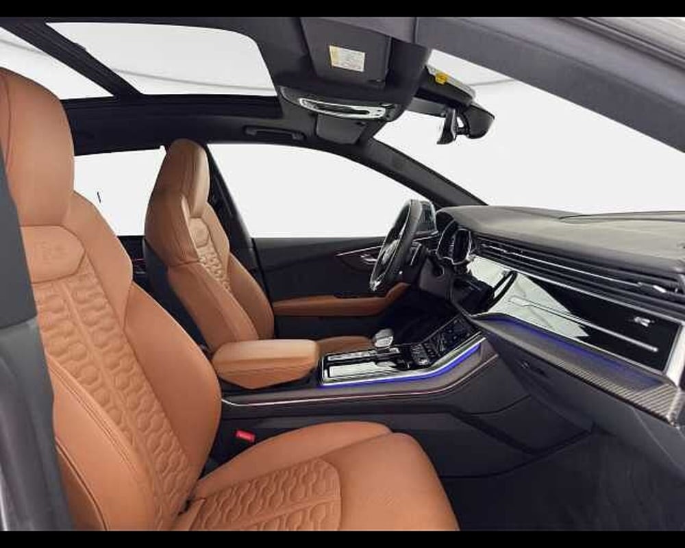 Audi RS Q8 usata a Roma (8)